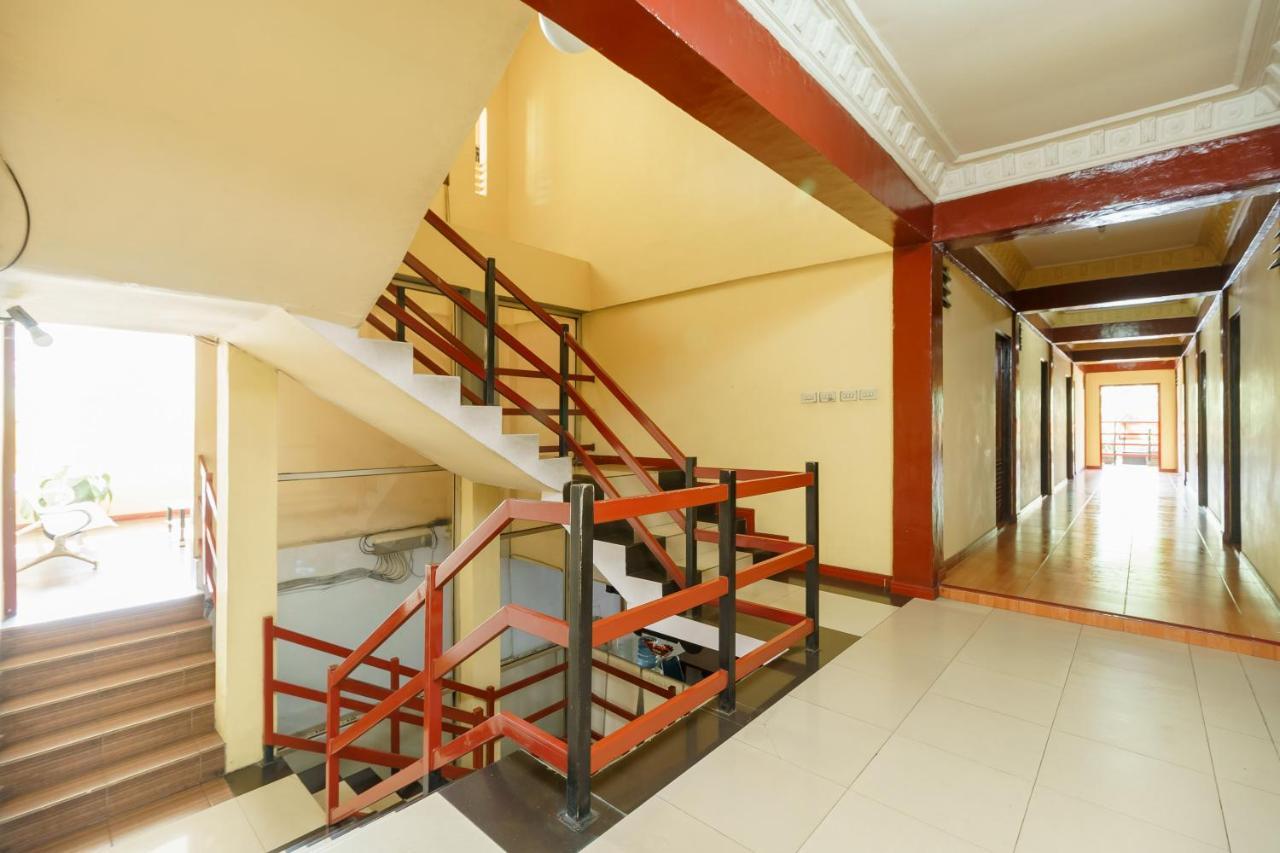 Reddoorz At Sedayu 1 Parapat Exterior foto